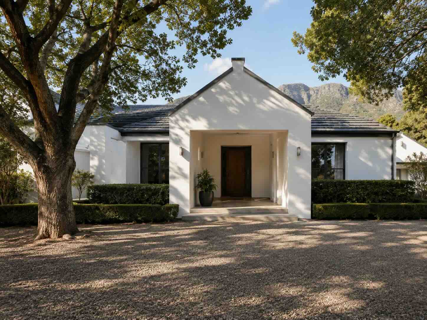 Exterior & entrance